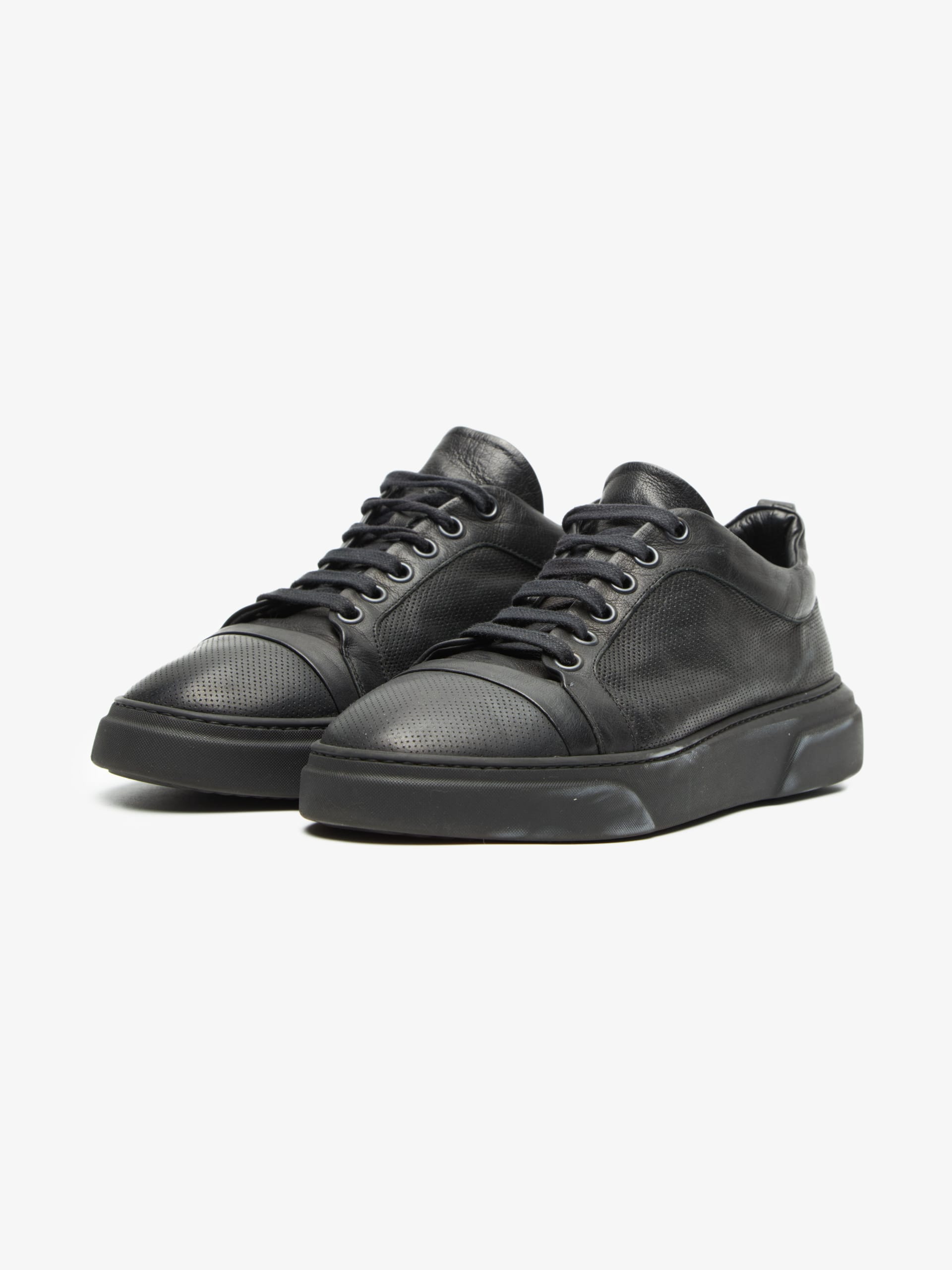 Masnada Black Low top Leather Sneakers