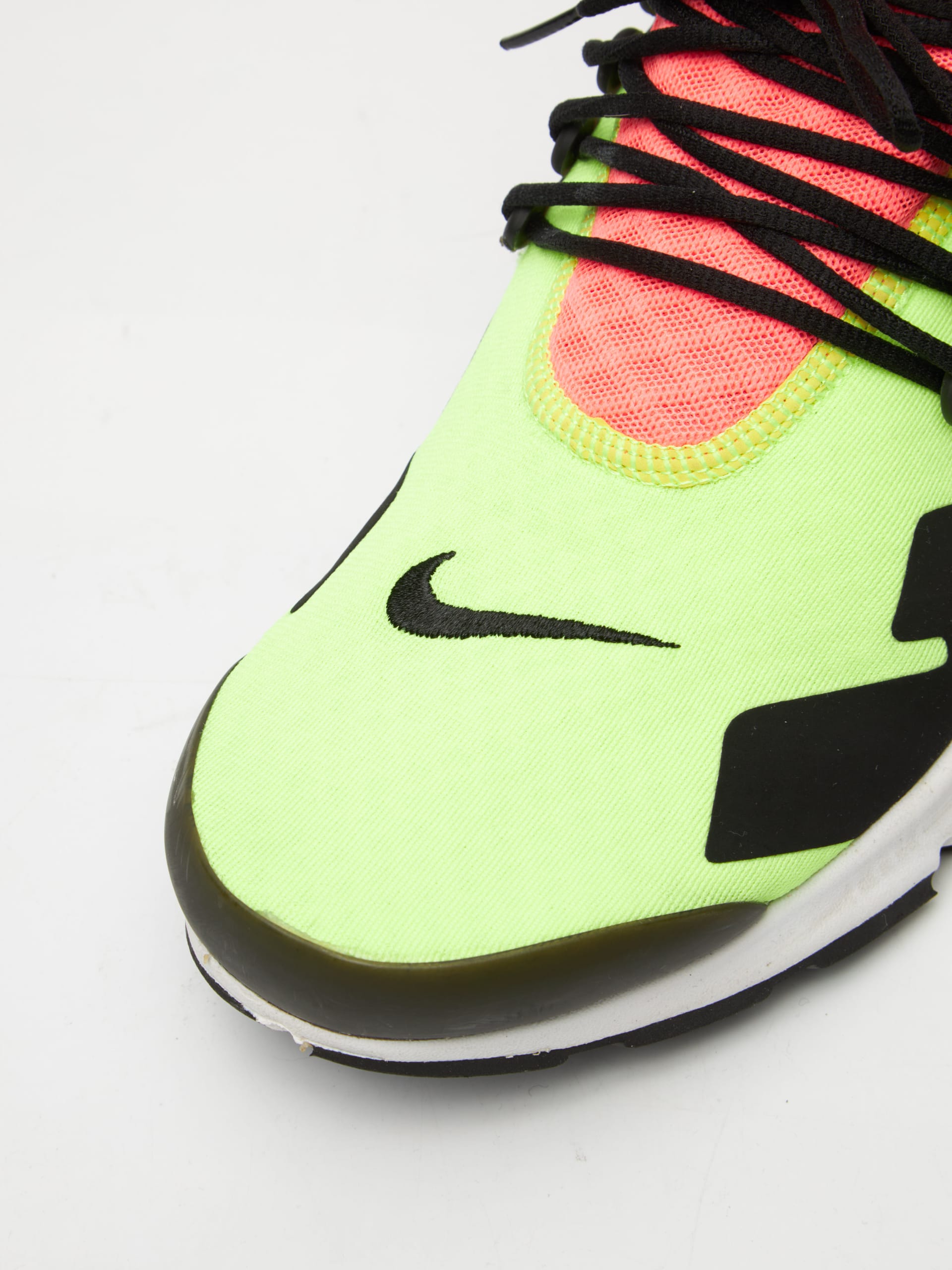 Nike air presto volt/black hotsell