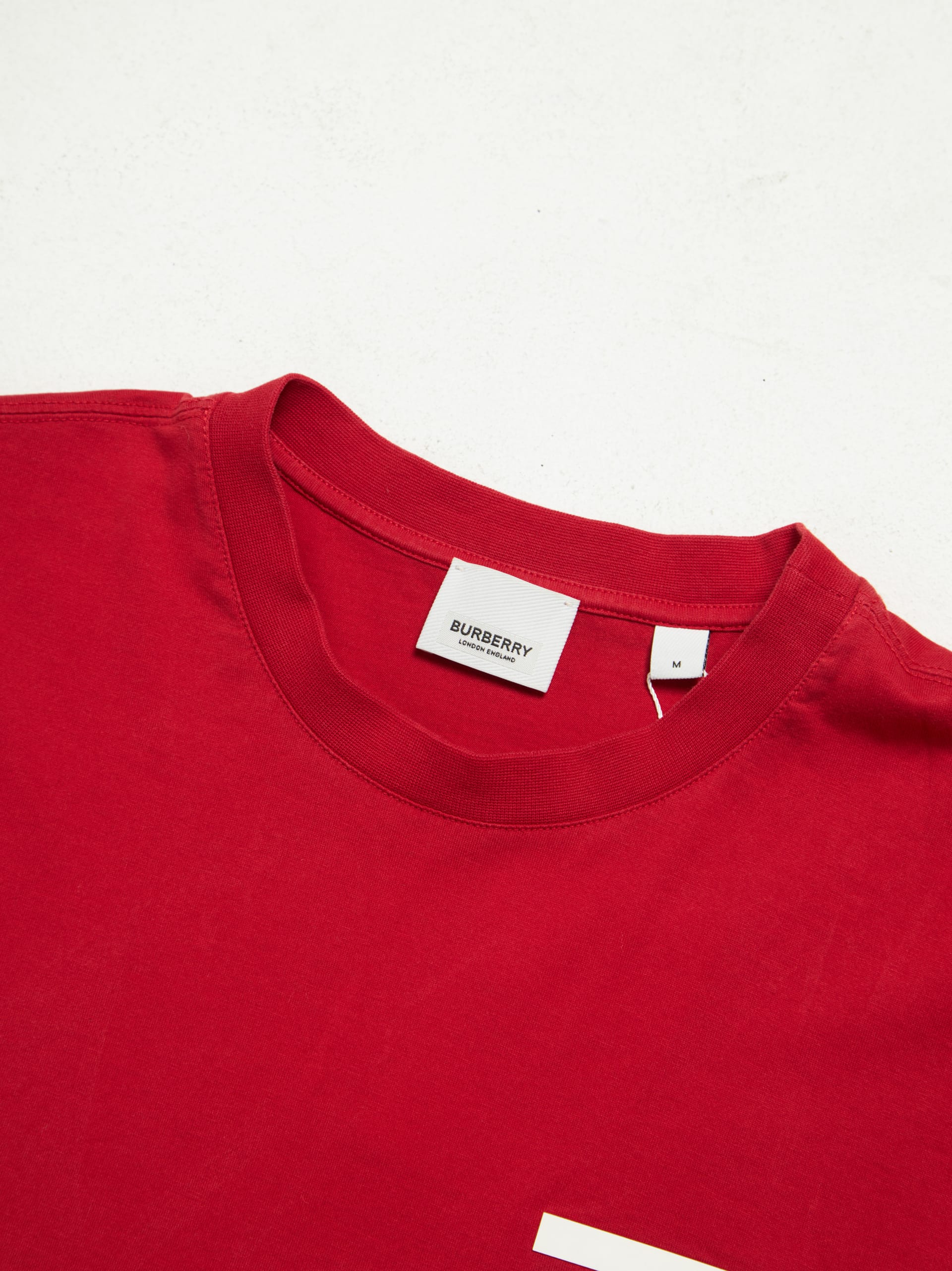 Burberry red outlet t shirt