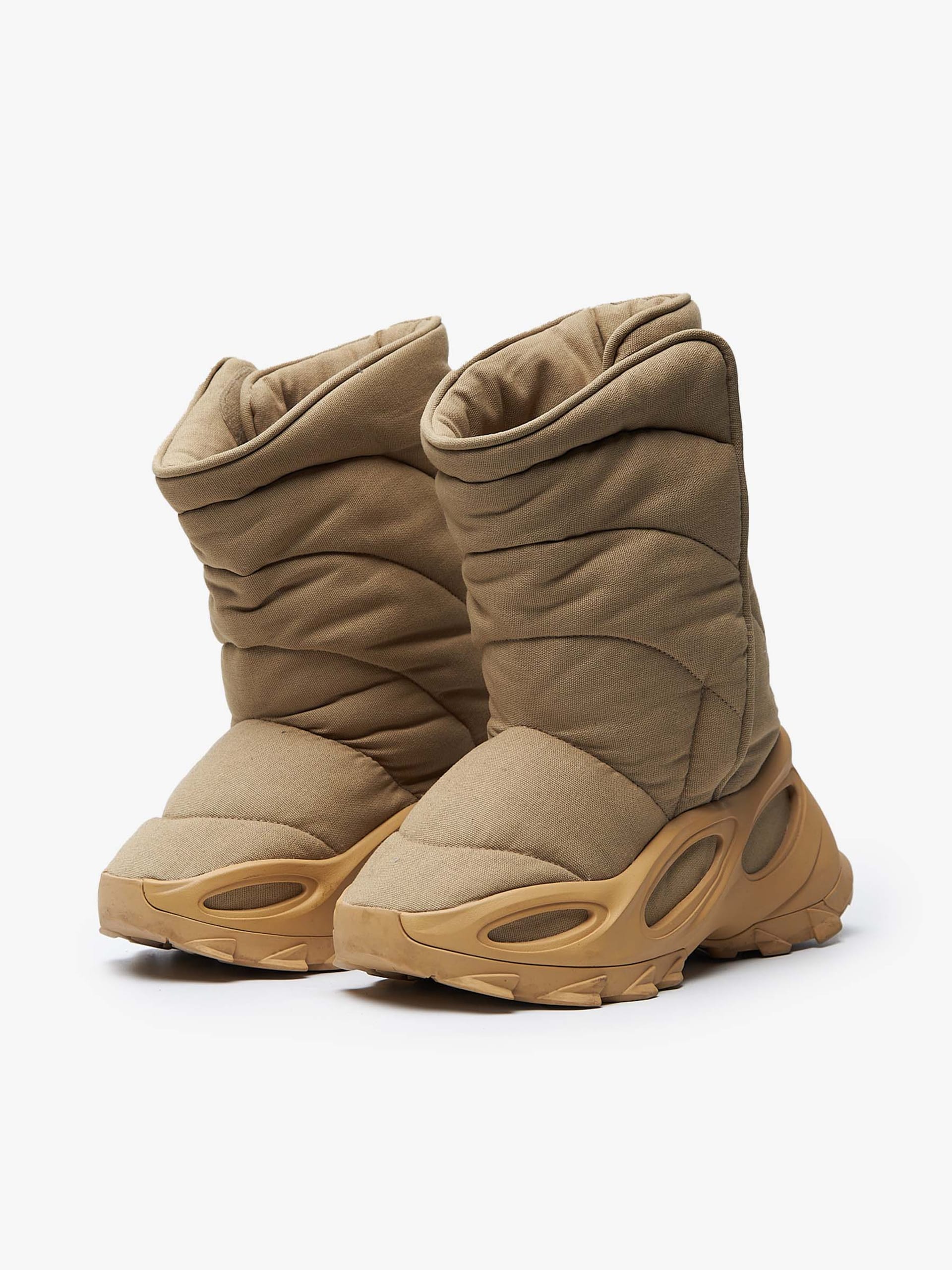 Yeezy season clearance 8 boots