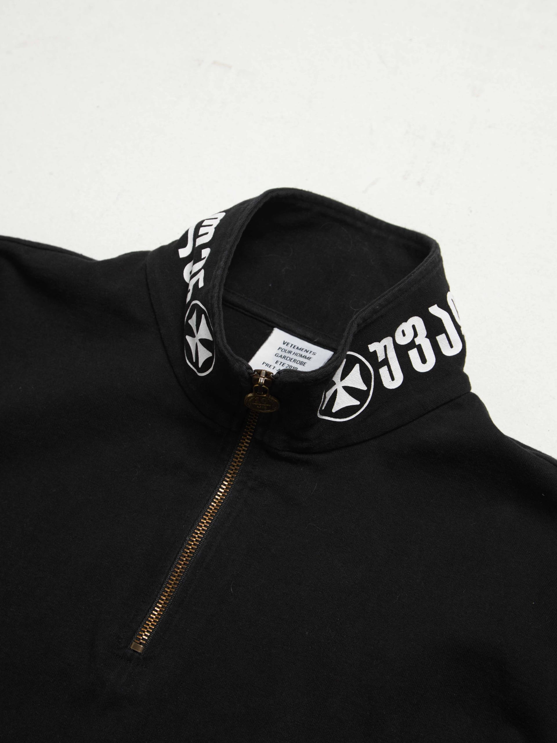 Vetements Black Georgian Logo Collar Printed Coin Dagger Detailed