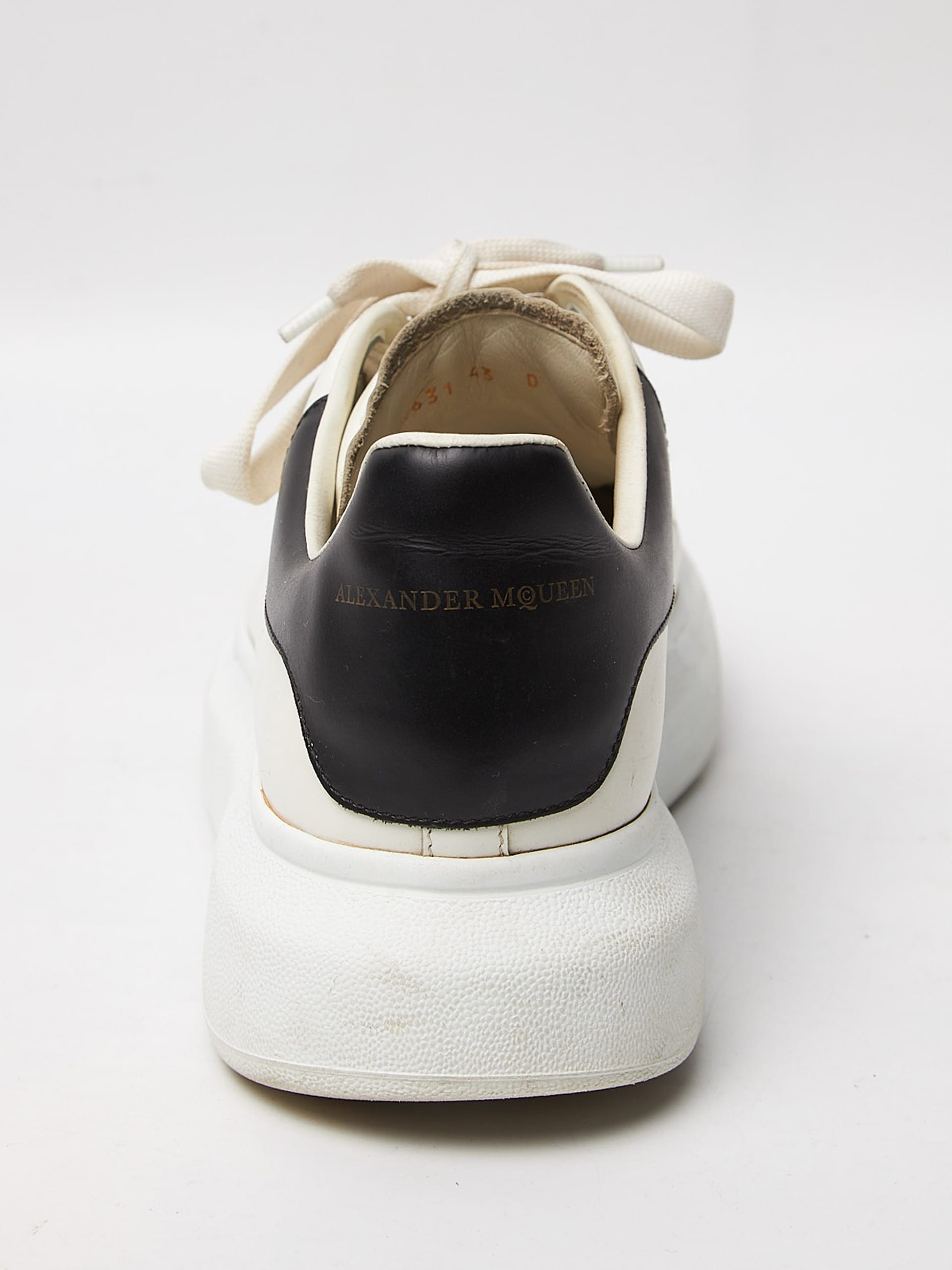 Alexander mcqueen sneakers back store