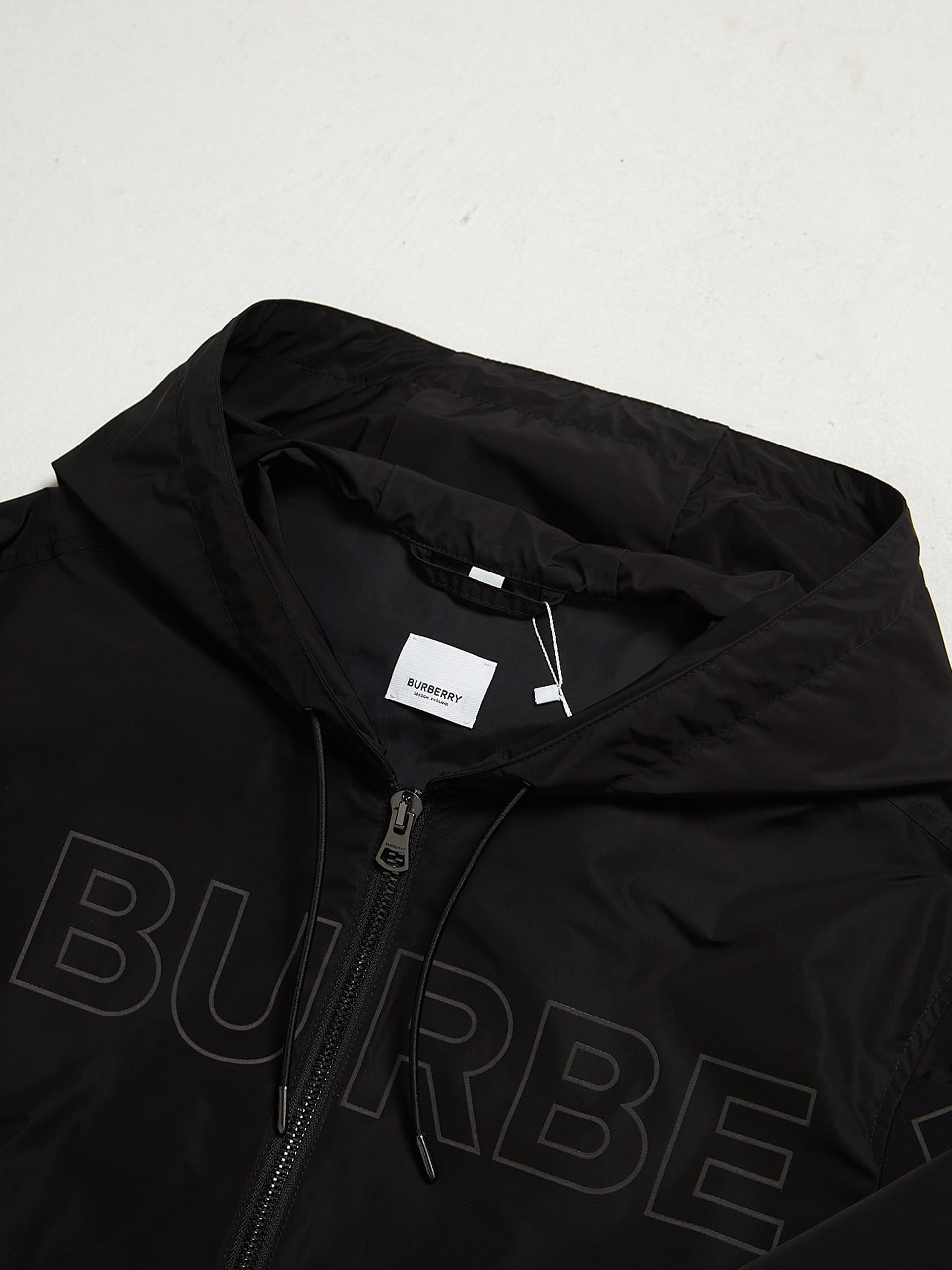 Burberry thin jacket sale