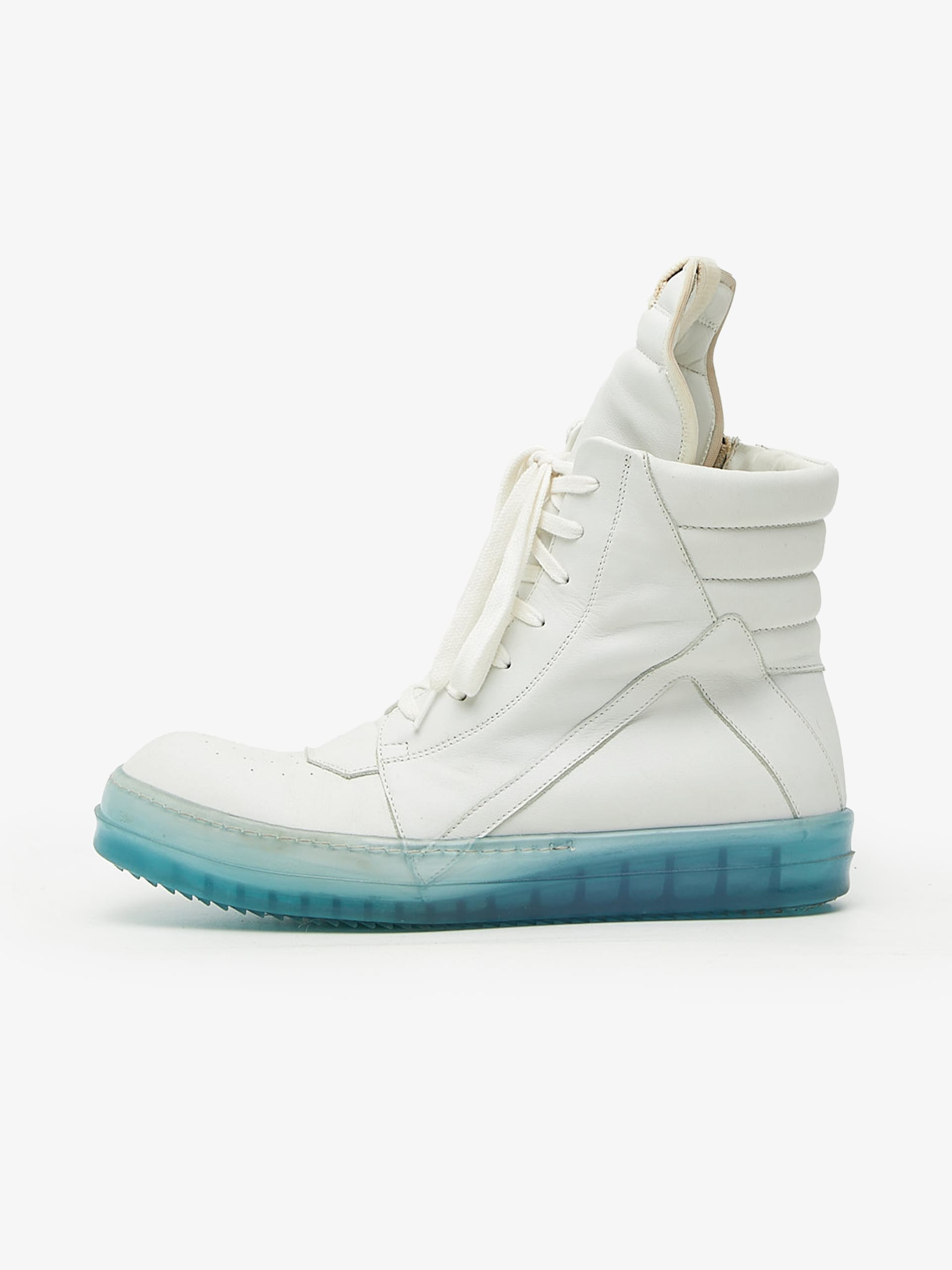 Sneaker clear online