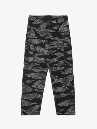 パンツ PROJECT G/R 3 LAYERD CARGO PANTS / CAMO PROJECT G/R - 3 LAYERD CARGO PANTS | HBX - Globally Curated